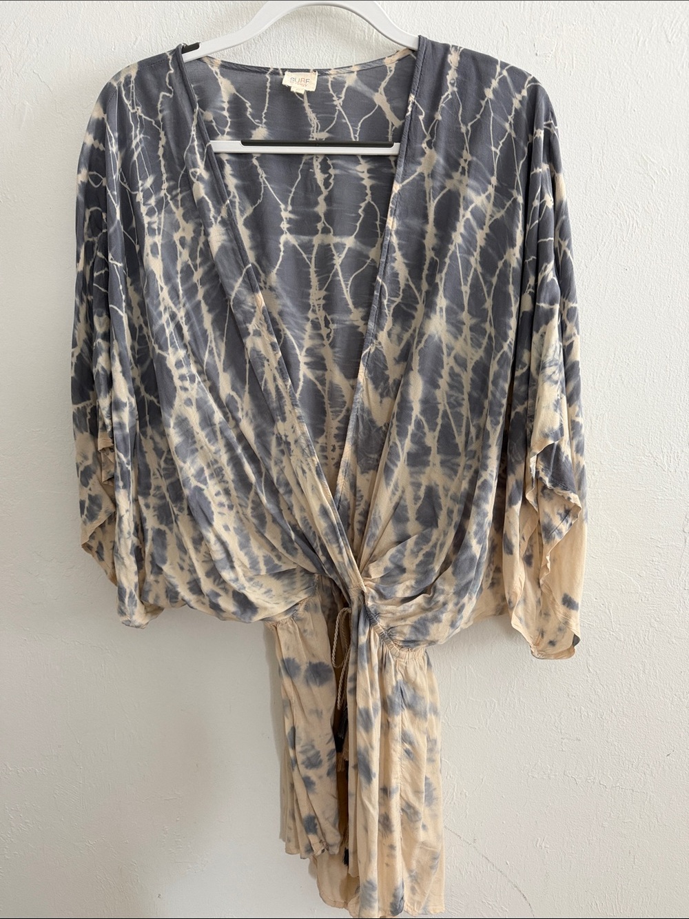 Surf Gypsy M Tie-Front Tie-Dye Kimono Romper in Blue and Cream - Picture 2 of 5